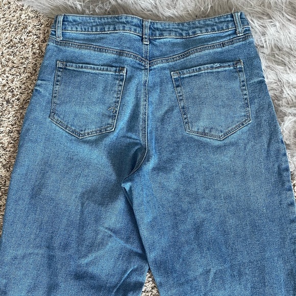 SO Wide Leg Multi Button Jeans - Picture 7 of 10